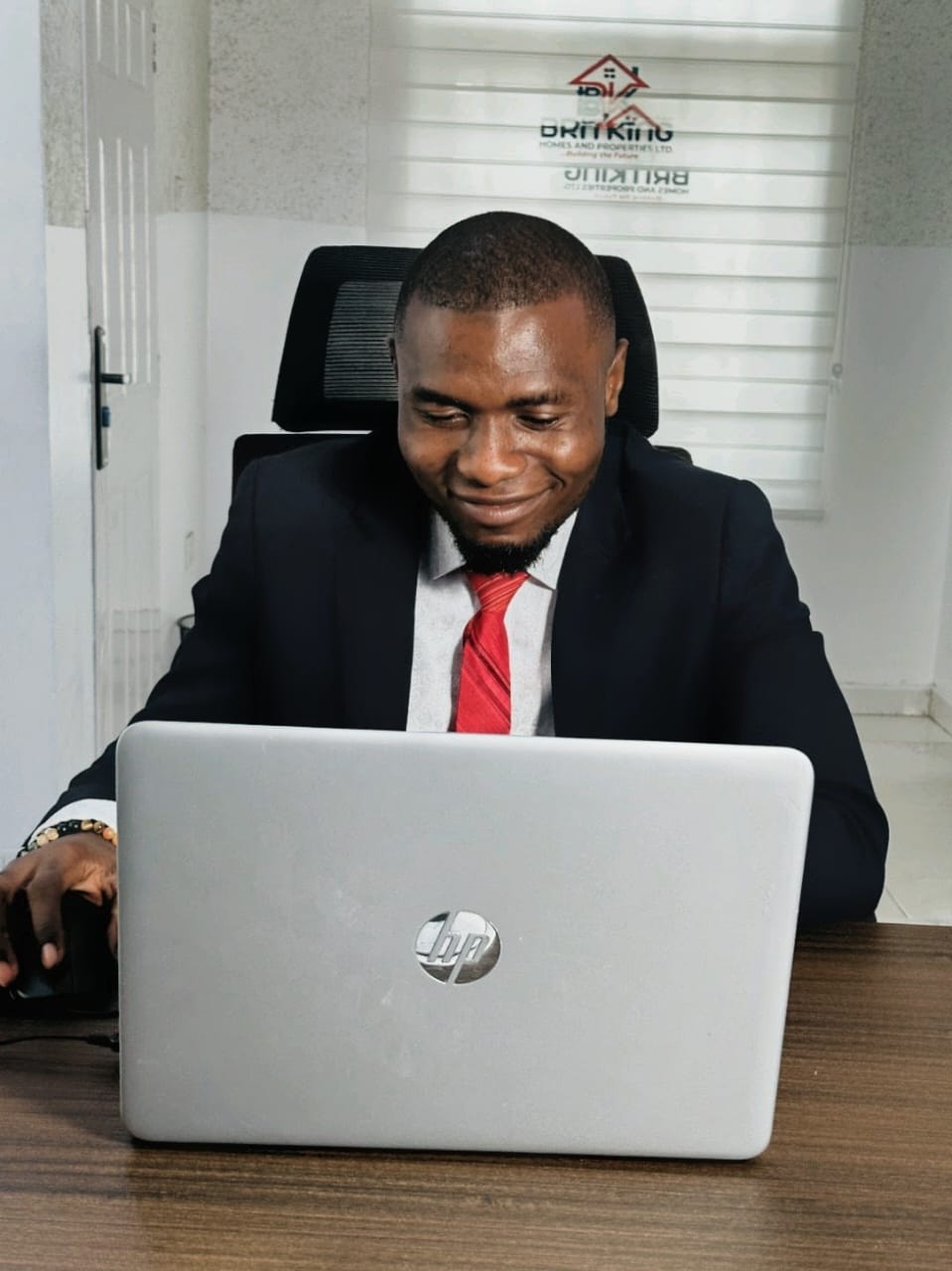 WhatsApp Image 2025-09-17 at 06.08.28_138df729 WhatsApp Image 2025-09-17 at 06.08.28_138df729